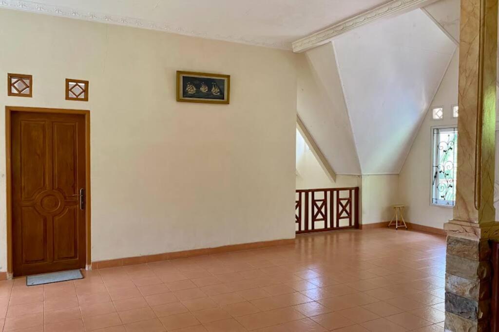 Villa Sevilla 3 Bedrooms Bppk Ciloto Puncak By Damaresa Cianjur Bagian luar foto